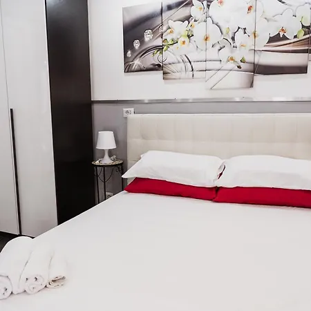 בית נופש Perla Azzurra 1 קטאניה